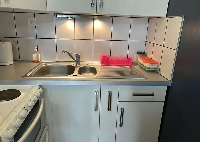 T2 Avec Loggia, Proche Et Seaquarium, 5 Couchages, Menage Inclus - Fr-1-250-274 Appartement Le Grau-du-Roi